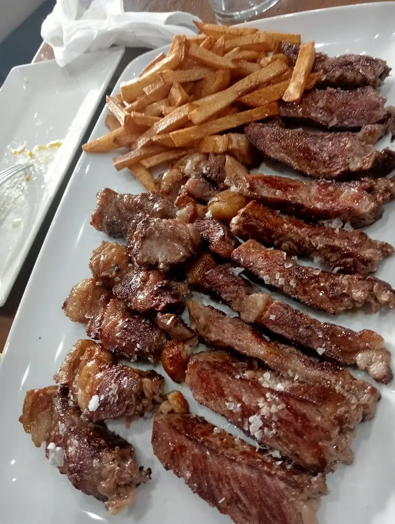 Eva Maria Sanchez_barri's bar_Moralzarzal_review