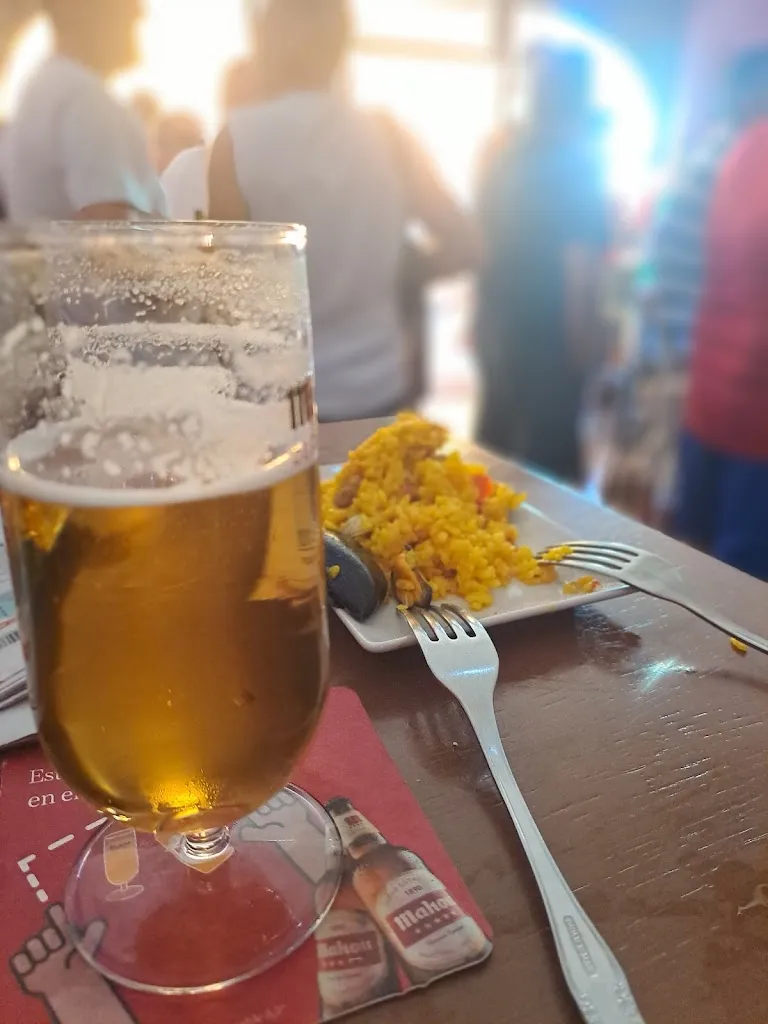 Mireia Rodriguez Romero_barri's bar_Moralzarzal_review