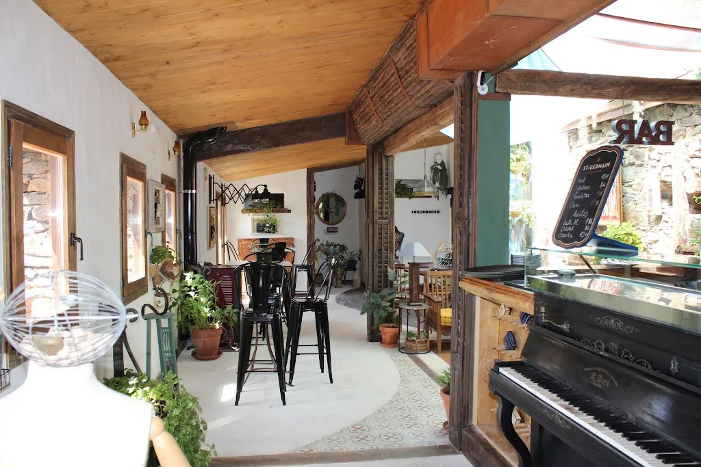 La Cata Gastromarket restaurant in Patones