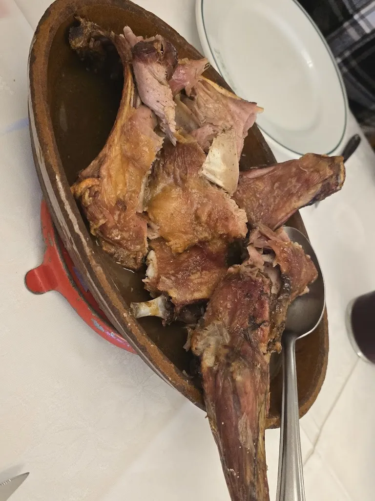 Damaris Rodriguez Bolivar_EL MESON DEL ASADO - “Antigua Casa Heliodoro”_Pedrezuela_recensione