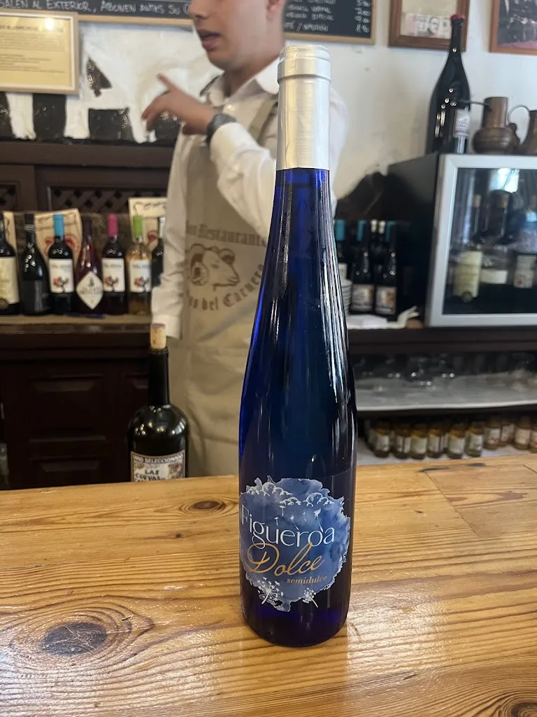 Sara Almendro_Las Cuevas del Carnero_Navalcarnero_review