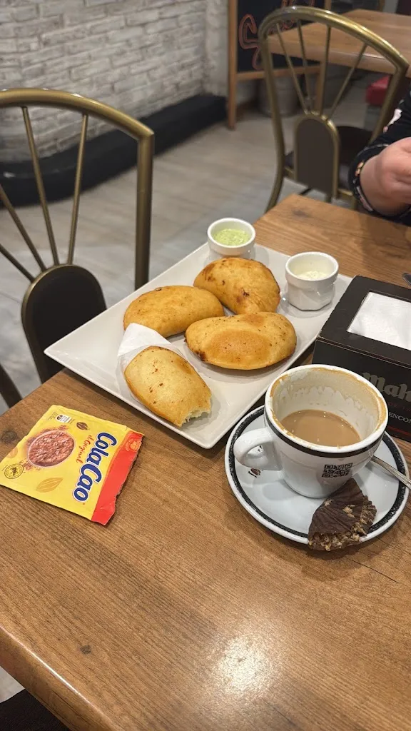 Maylu Gonzalez_Sofía's bar & rest_Navalcarnero_review