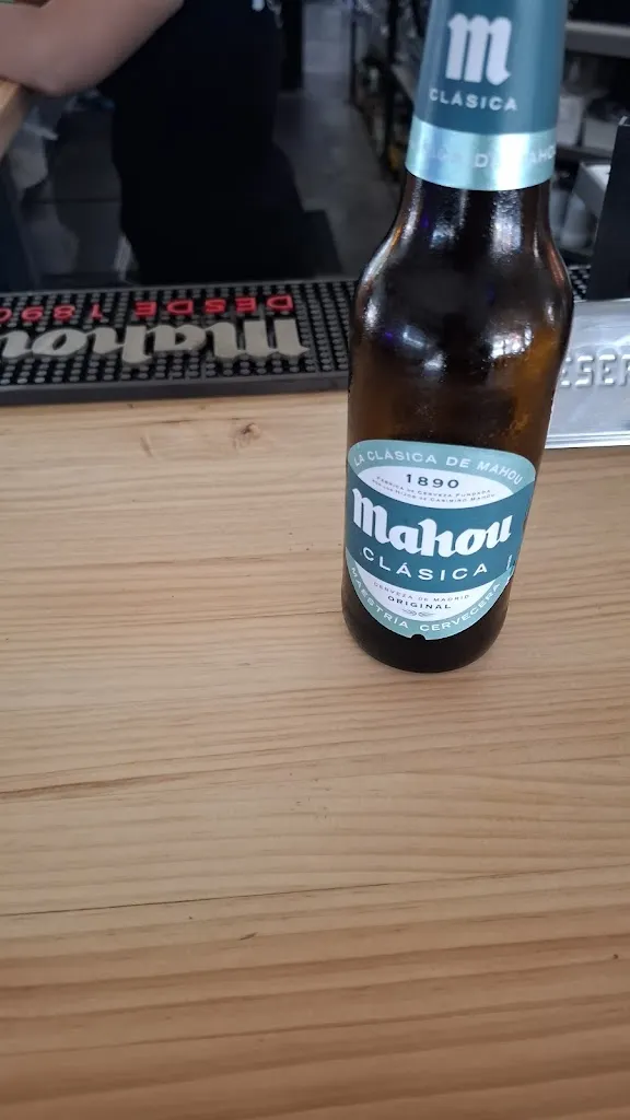 JAVIER TORRES_La Nueva Mentira GastroBar & Drinks_Navalcarnero_review