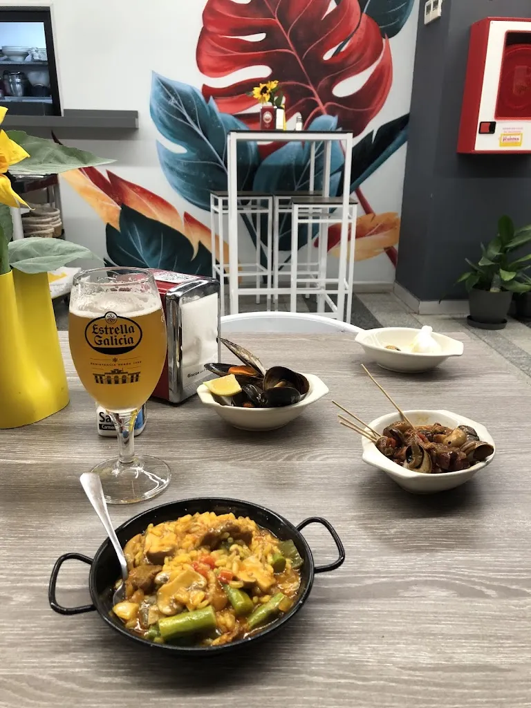 Elisabeth Torres Vizcaino_La Cava_Navalcarnero_review