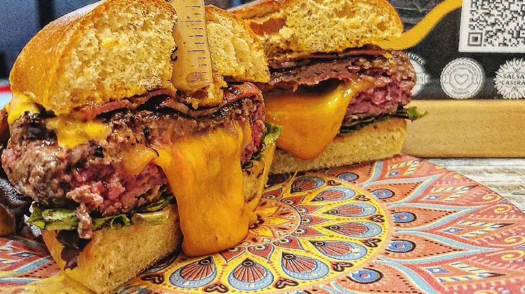 La Carne X Castigo | Hamburguesería_Navalcarnero_slider_image_3