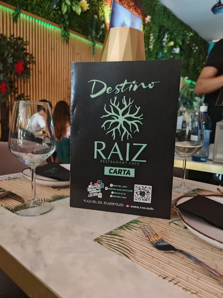 Rob Chan_Destino Raíz Restaurant Café_Móstoles_review
