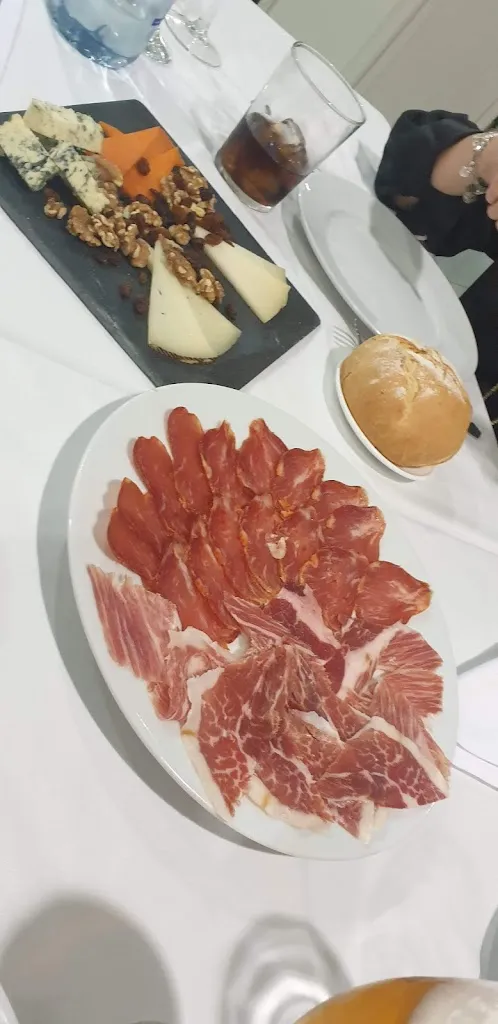 Menu_Asador Restaurante Las Cañas_Móstoles_image_7