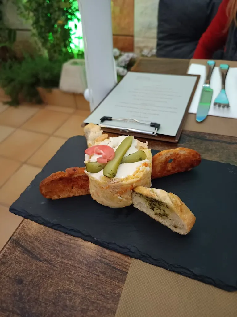 Juan Ignacio Mascuñán_Desig Restaurant_Ondara_review