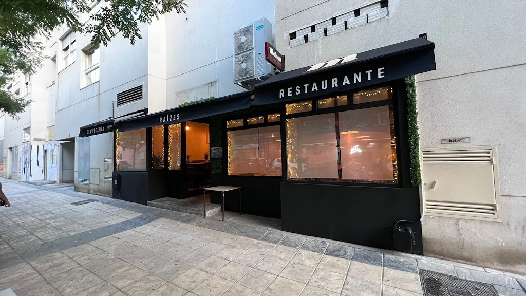 Raizes Móstoles restaurant in Móstoles
