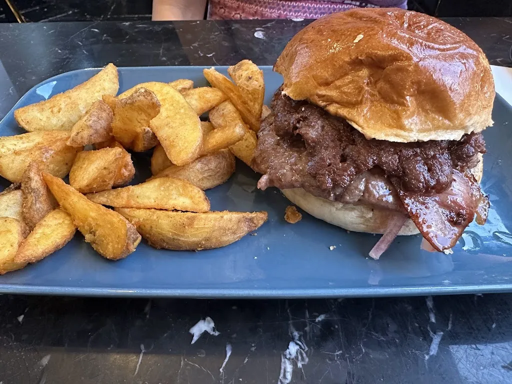 Ruben Muñoz_BRUTAL BEEF_Móstoles_review