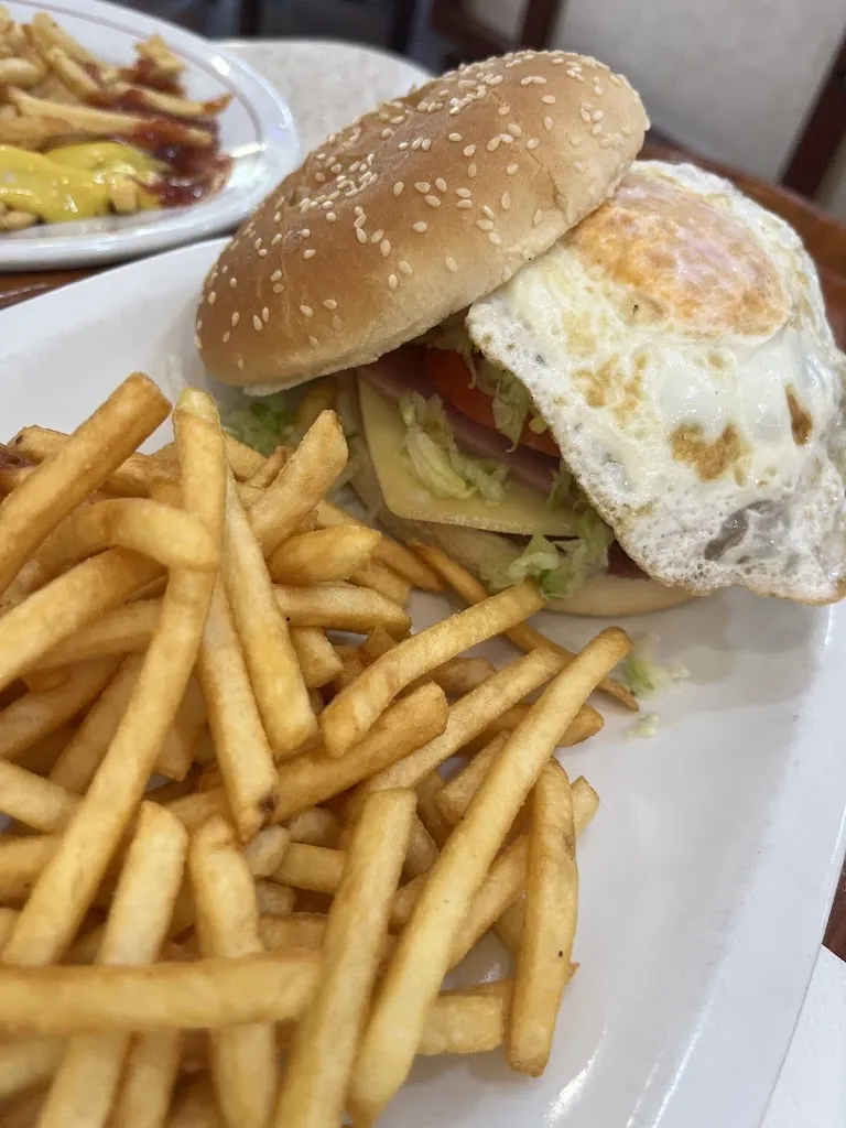 Oskar Burger Móstoles_Móstoles_slider_image_3