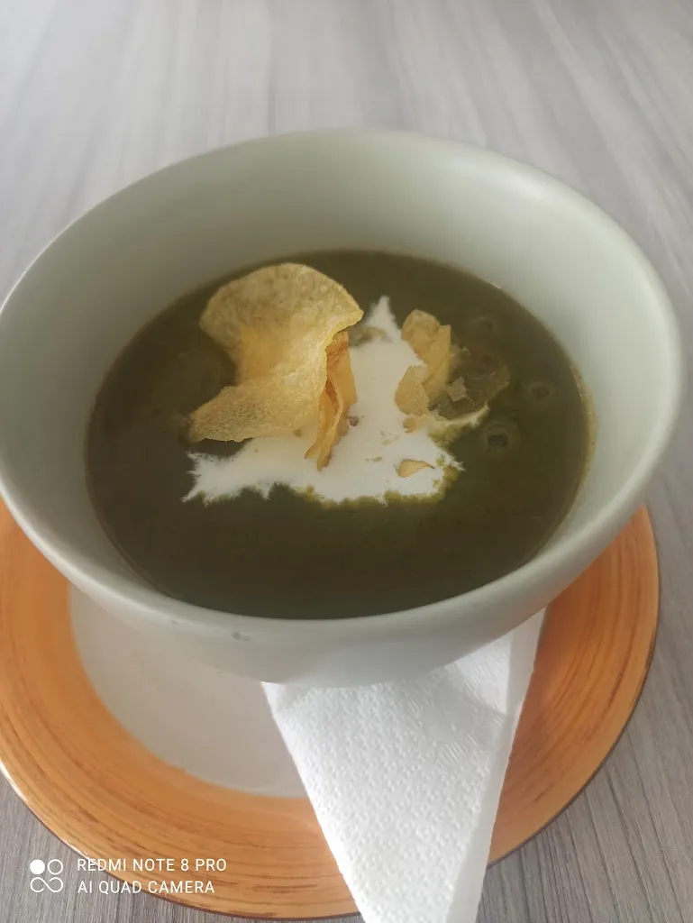 Jo' Queirolo_La Mona Restobar_Ondara_review