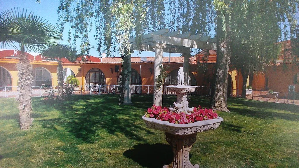 Complejo Los Pradillos_Perales de Tajuña_slider_image_3