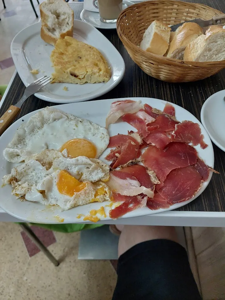 Alfredo “Fietse” Martín_Bar Roxy_Perales de Tajuña_review