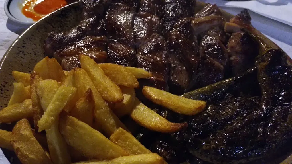 MESÓN RESTAURANTE EL CAZADOR_Parla_slider_image_2