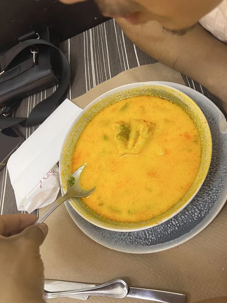 Lissette Carvajal_Perla del Pacífico_Parla_review