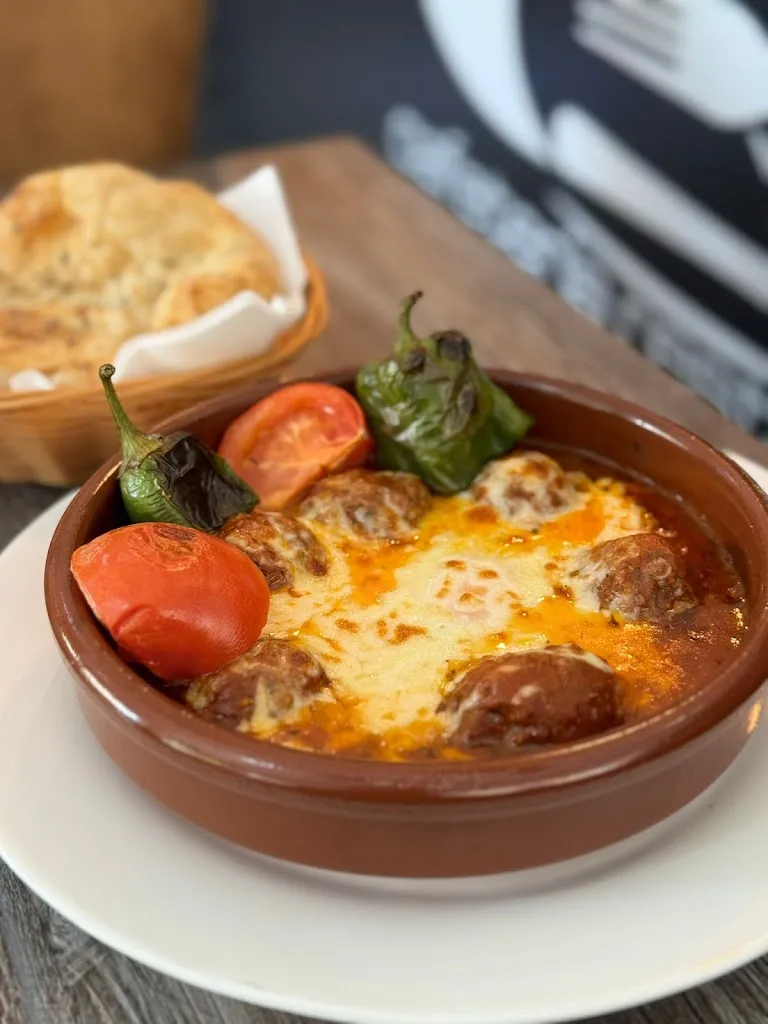 Restaurante Yoldaş Pizza & Grill_Parla_slider_image_3