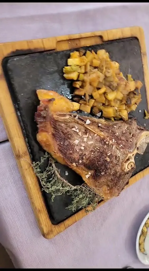 Trujillo Restaurante_Parla_slider_image_2