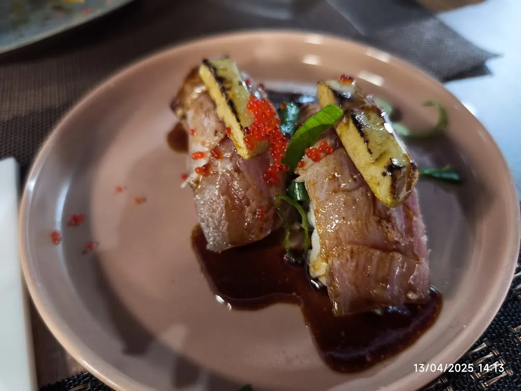 Mario Carrasco_AOSHIMA_Parla_review