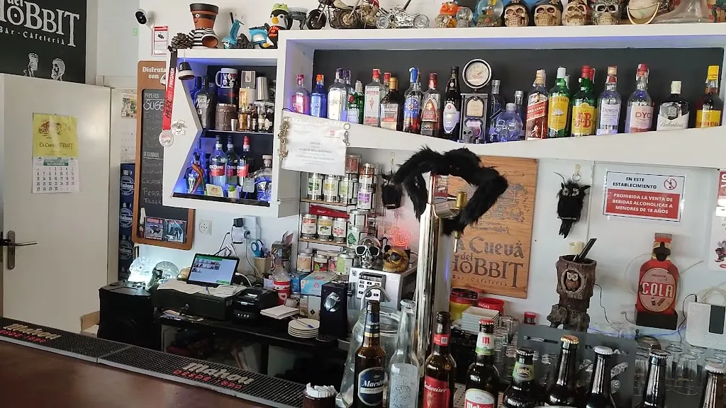 La Cueva del Hobbit_Quijorna_slider_image_2