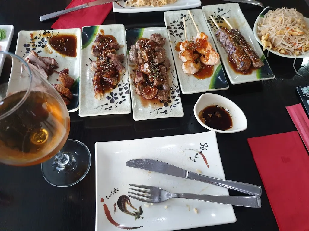 Hungry Girl_Hasu Sushi_Ondara_review