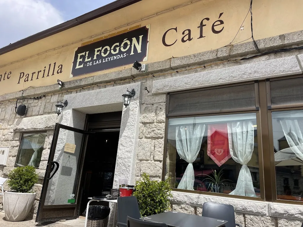 El Fogón de las Leyendas restaurant in Robregordo