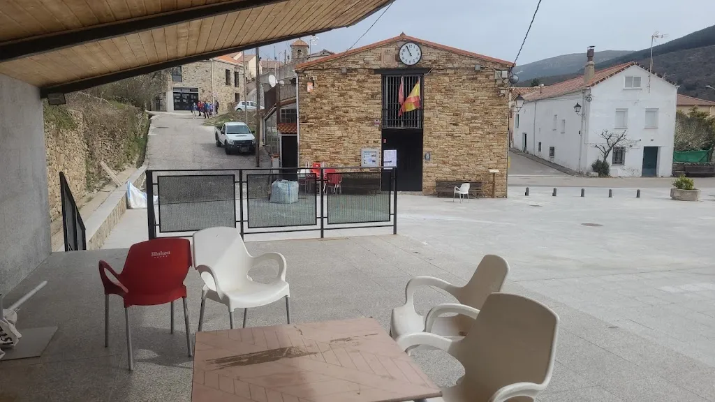 BAR ROBREGORDO._Robregordo_slider_image_3