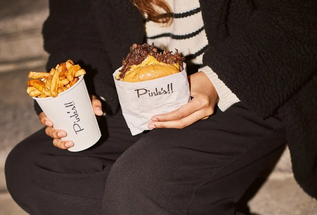 Pink's!! restaurant in Rozas de Puerto Real