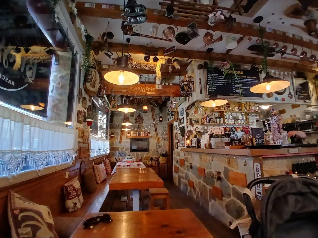 La Petite Brasserie_Rascafría_slider_image_3