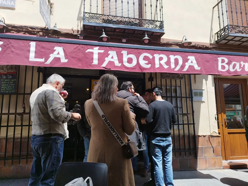 jessica soler_BAR CAFETERÍA LA TABERNA_Rascafría_review