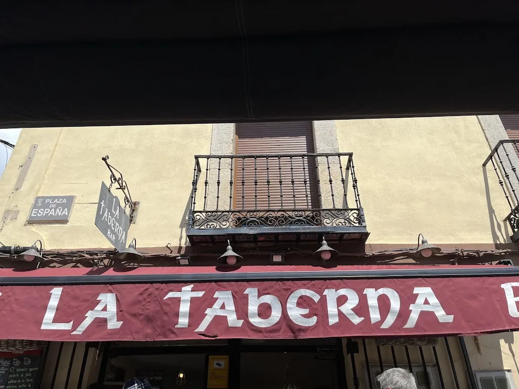 joaquin alonso_BAR CAFETERÍA LA TABERNA_Rascafría_review