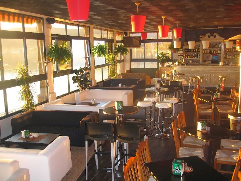 Hostal Boiro Miramar restaurant in Boiro