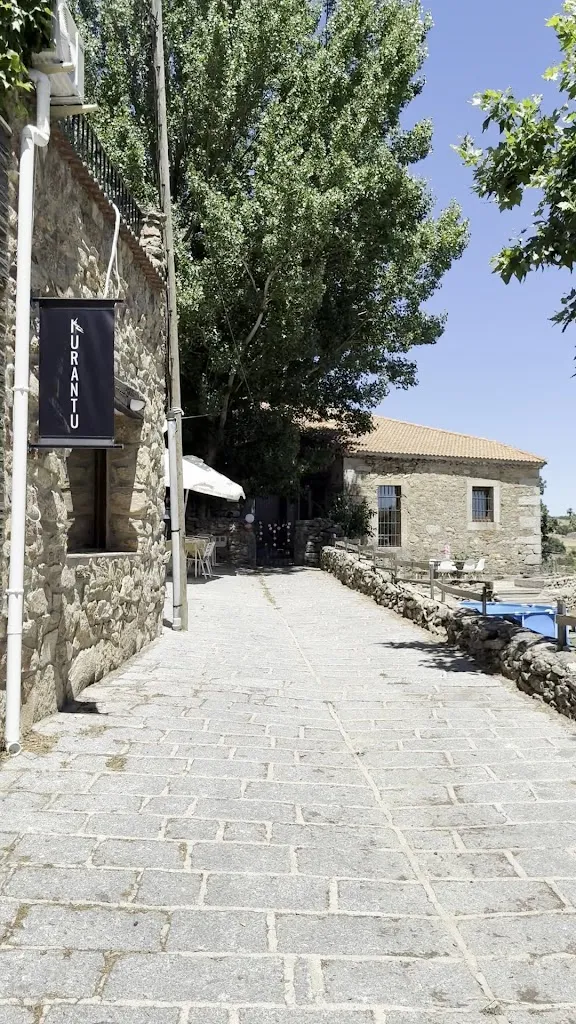 Kurantu – Restaurante en la Sierra - Vistas, Brasa y Producto_Santa María de la Alameda_slider_image_2