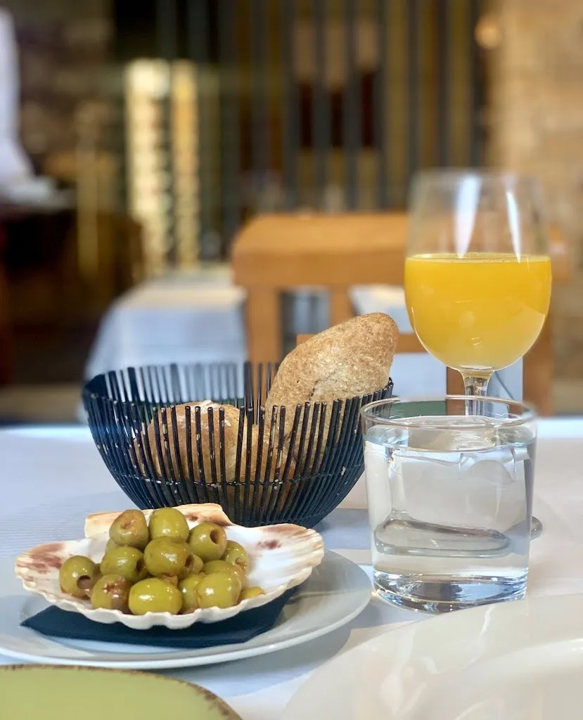 Zhou Richard_O' Cachelo_San Sebastián de los Reyes_review