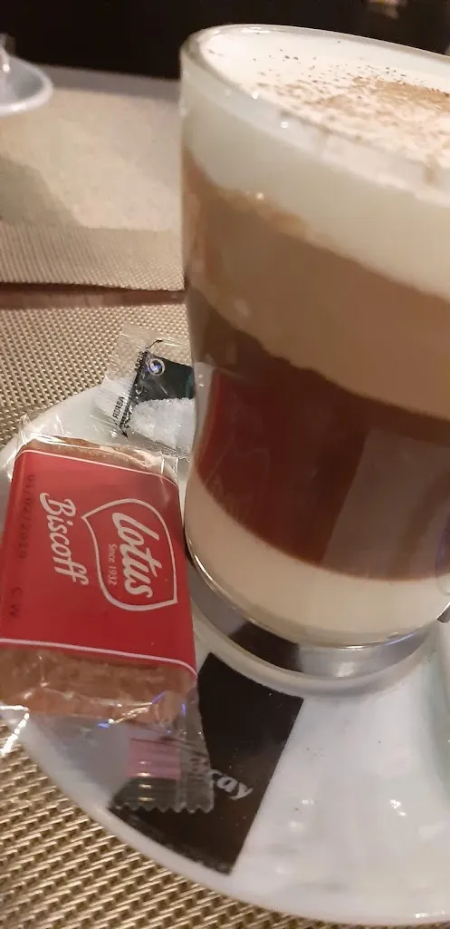 Bego Díaz_Restaurante Hipódromo London Pub_San Sebastián de los Reyes_review