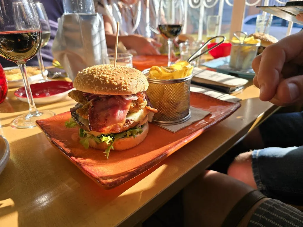 Friends | Bar y Almuerzos Ondara_Ondara_slider_image_2