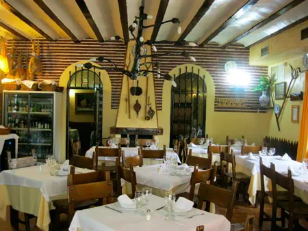 Mesón Del Puerto restaurant in San Martín de Valdeiglesias