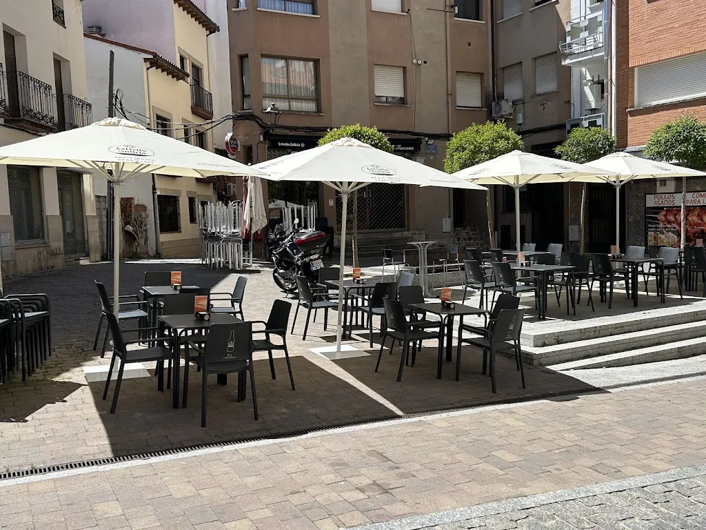 La Esquinita de Tay restaurant in San Martín de Valdeiglesias