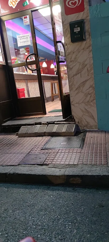 易异_Restaurante Pak Espana Doner Kebab_San Martín de Valdeiglesias_review