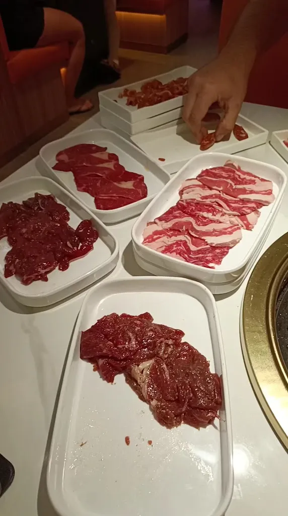 QIQIHARY SUSHI TRES AGUAS KOREAN BBQ_San Martín de Valdeiglesias_slider_image_2