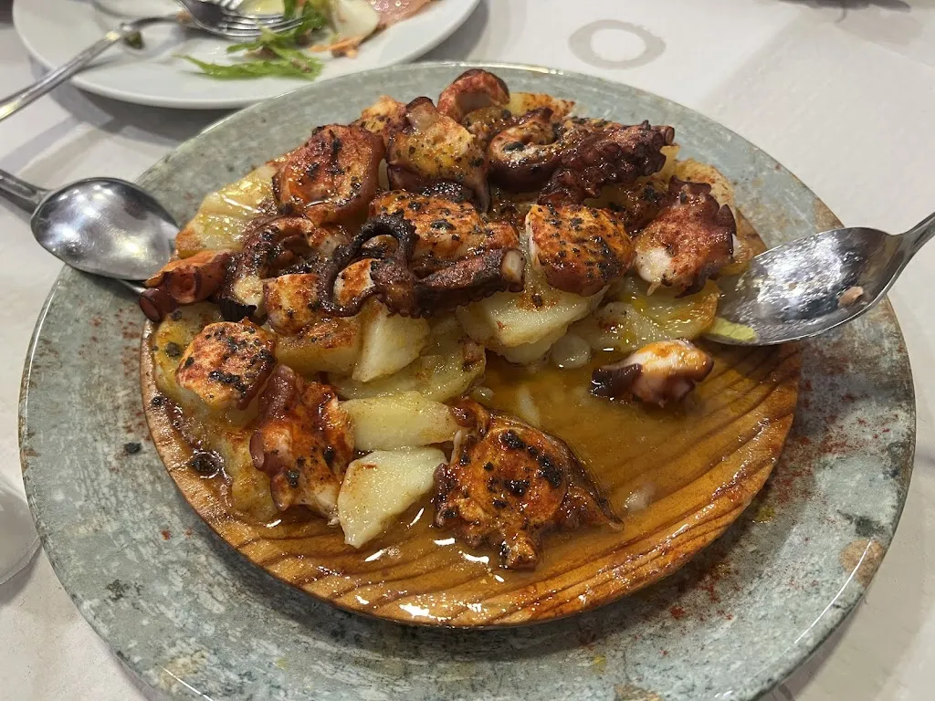 Long Ngan_Mesón Los Aros II_Tetuán de las Victorias_review