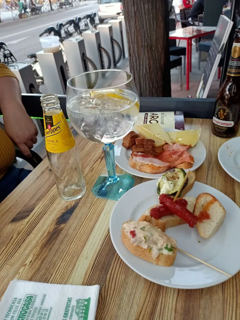 MD_Los Nuevos Aros_Tetuán de las Victorias_review