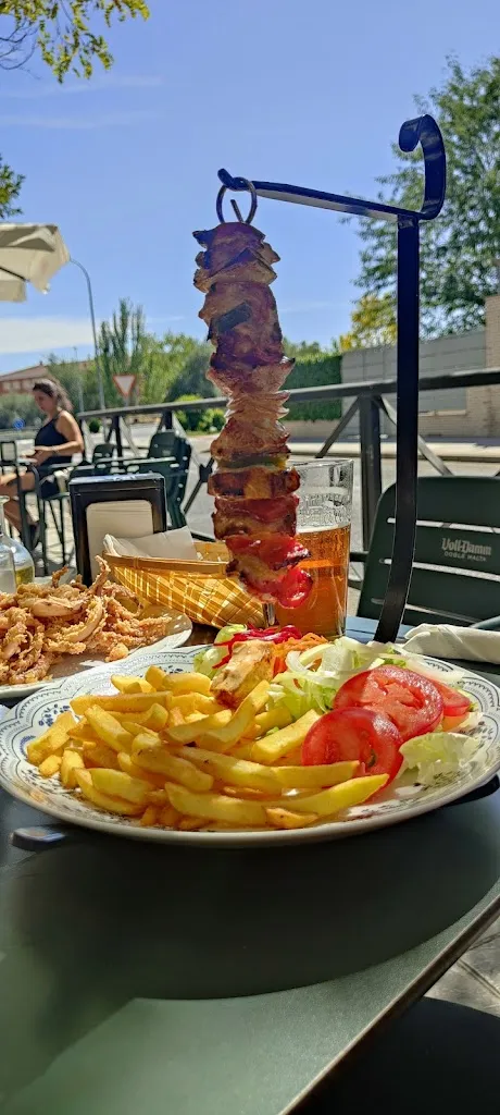 JACQUELINE MARÍN_Tabernas La Española Pinto_Pinto_review