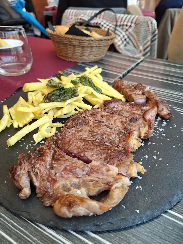 El Teatro de Baco_Pinto_slider_image_3