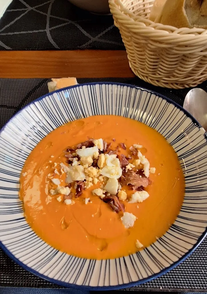 Andryu ruiz diaz_El Gordo Y El Flaco_Pinto_review