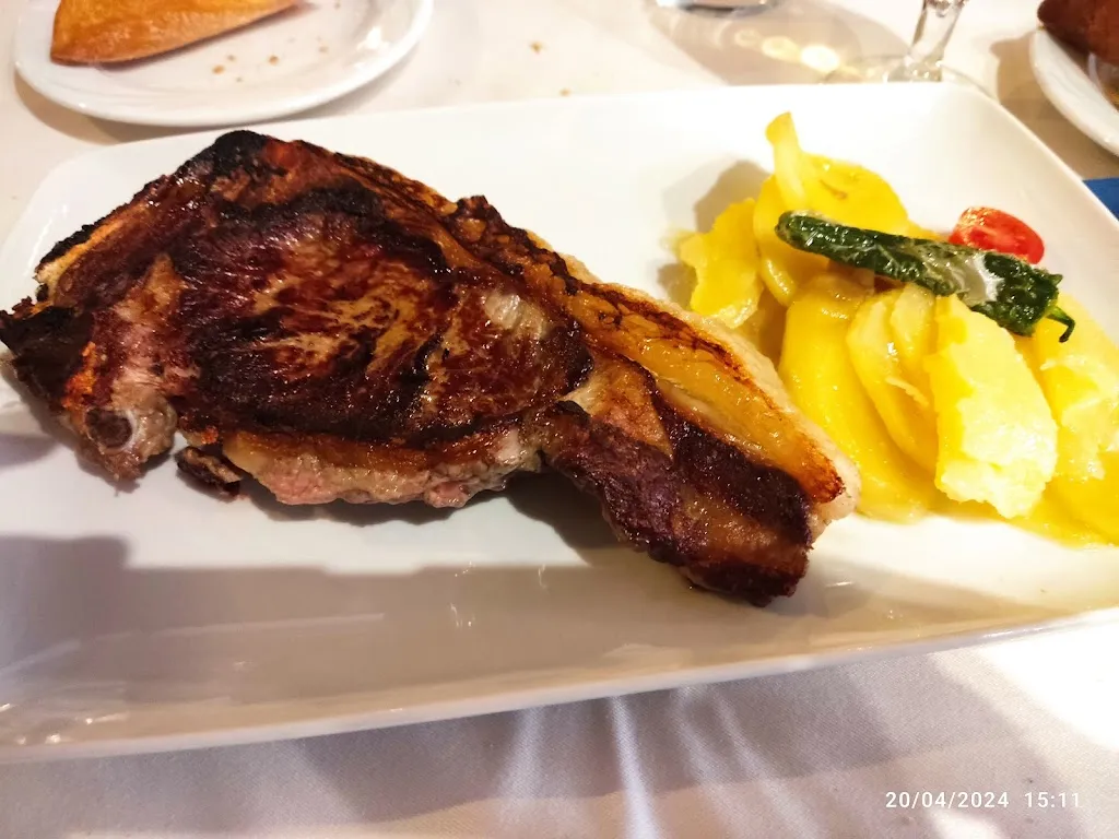 Restaurante El Barril_Pinto_slider_image_3