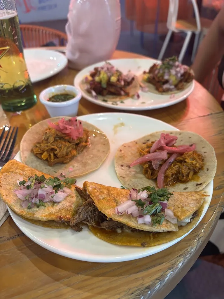 Oyekun Meyi_Gracias Padre - El Luchador - Restaurante Mexicano_Pinto_review