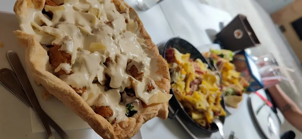 David Chavez Nova_El Apretón II Pinto_Pinto_review