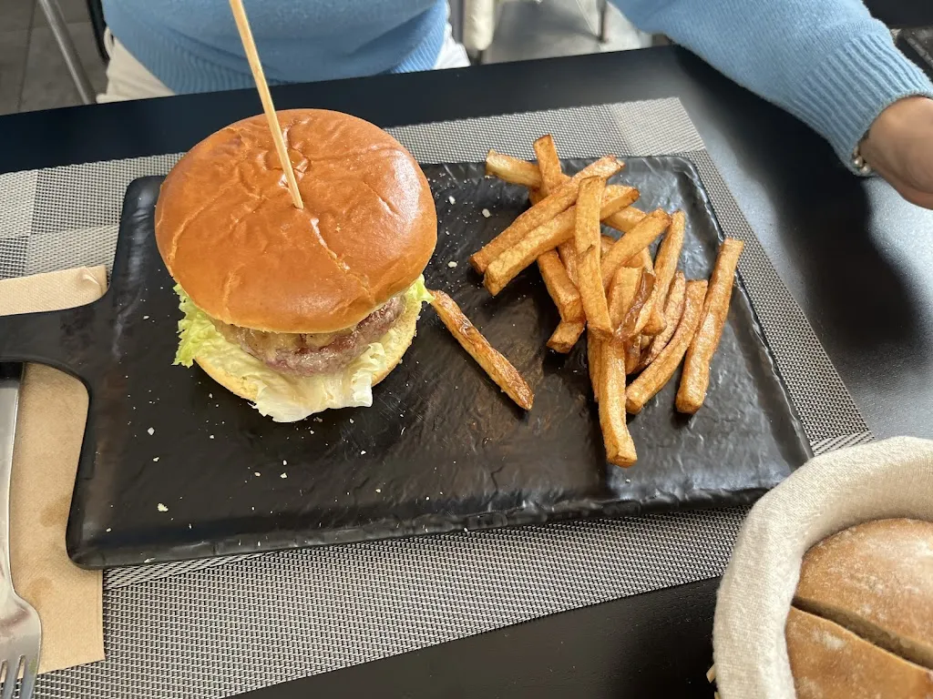 Ana Deaño_de Fábula_Arteixo_review