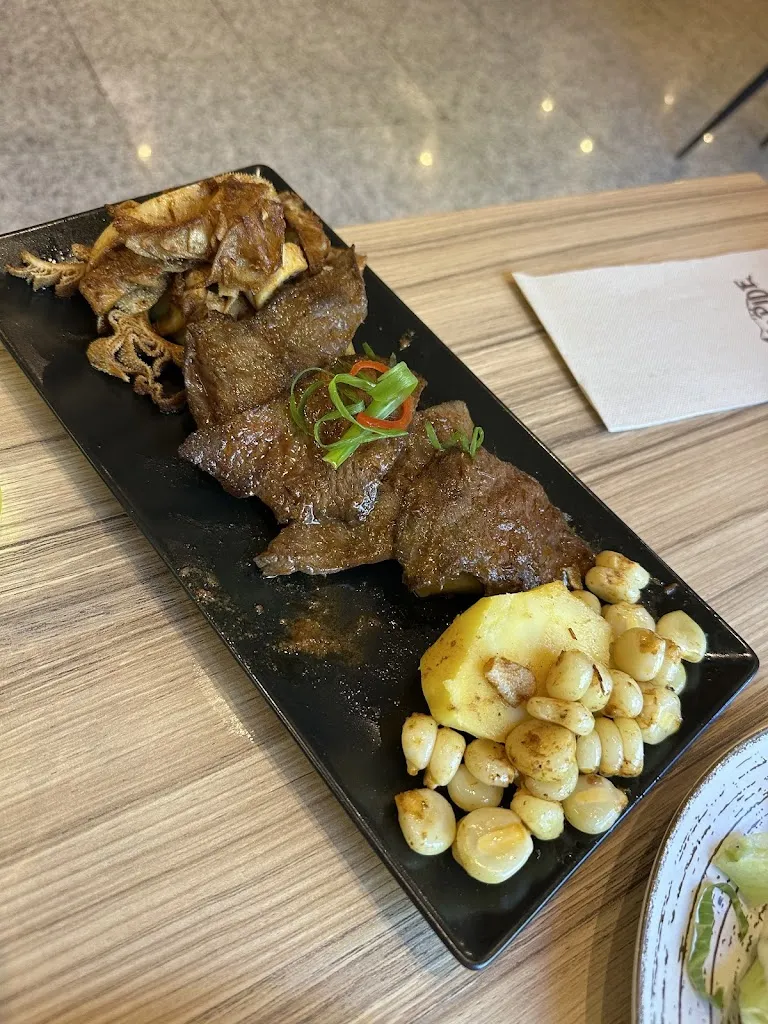 Maria Jesús Espinoza_La Cúspide Pinto - Restaurante Peruano_Pinto_review